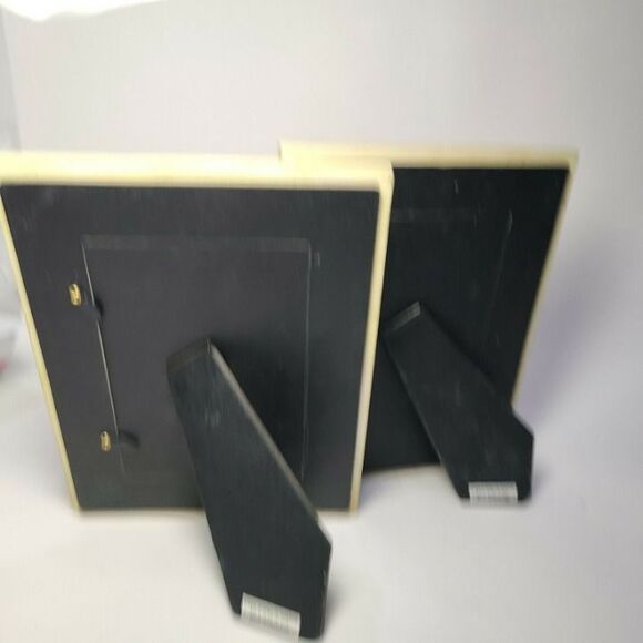 Burnes Ellice Dogwood set of 2 Two 4x6 Picture Frames Wild roses floral - Picture 5 of 6